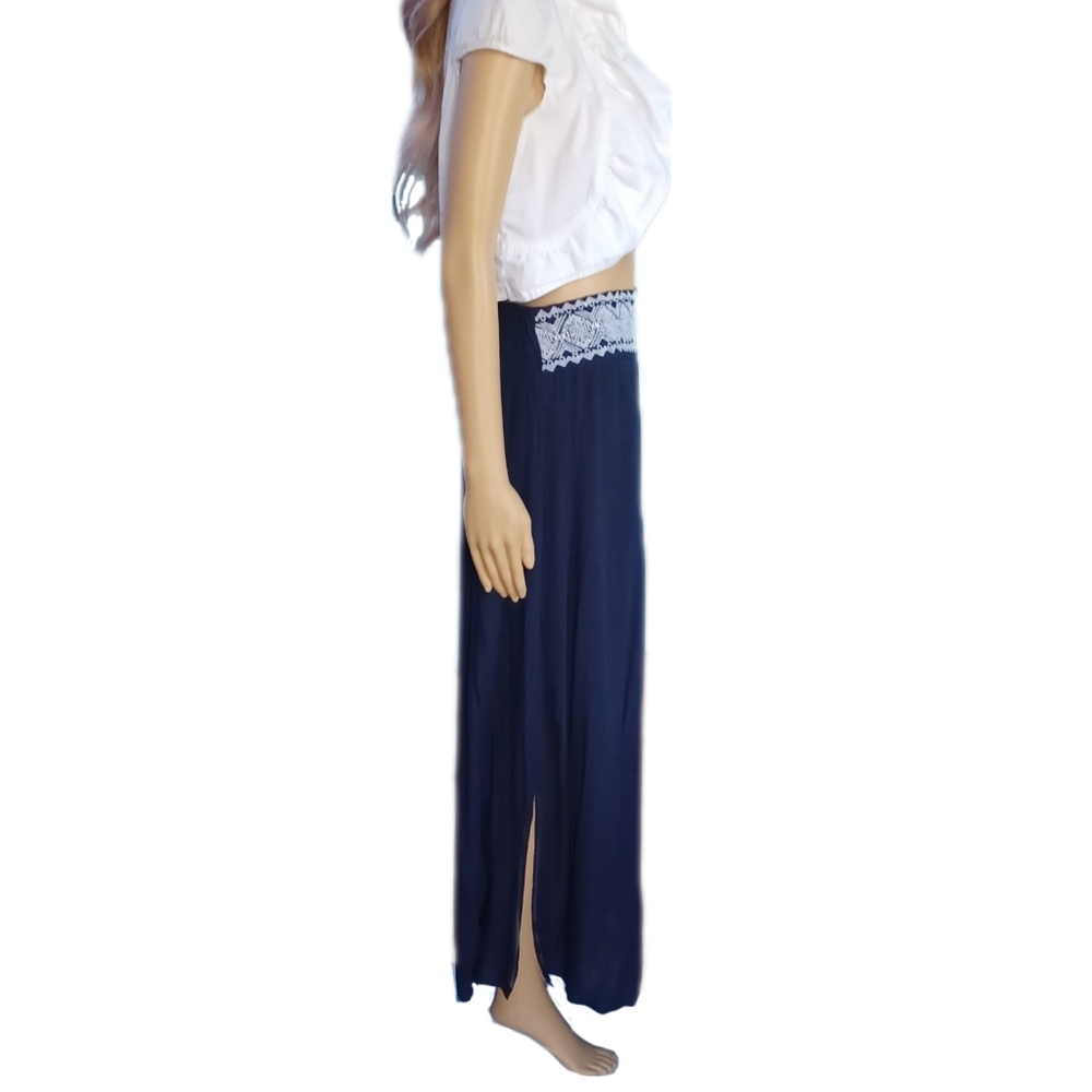 NEW Directions L blue embroidered maxi skirt - Picture 3 of 9